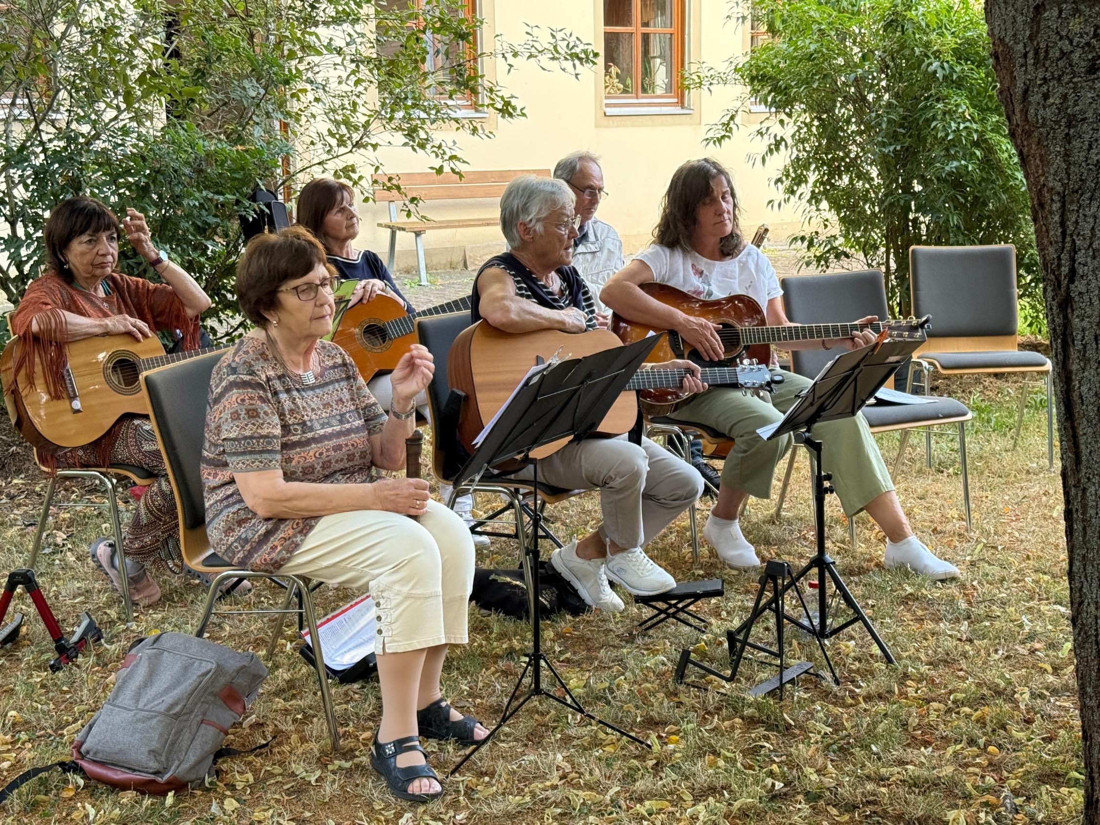 Friedensgebet Pfarrgarten 2025