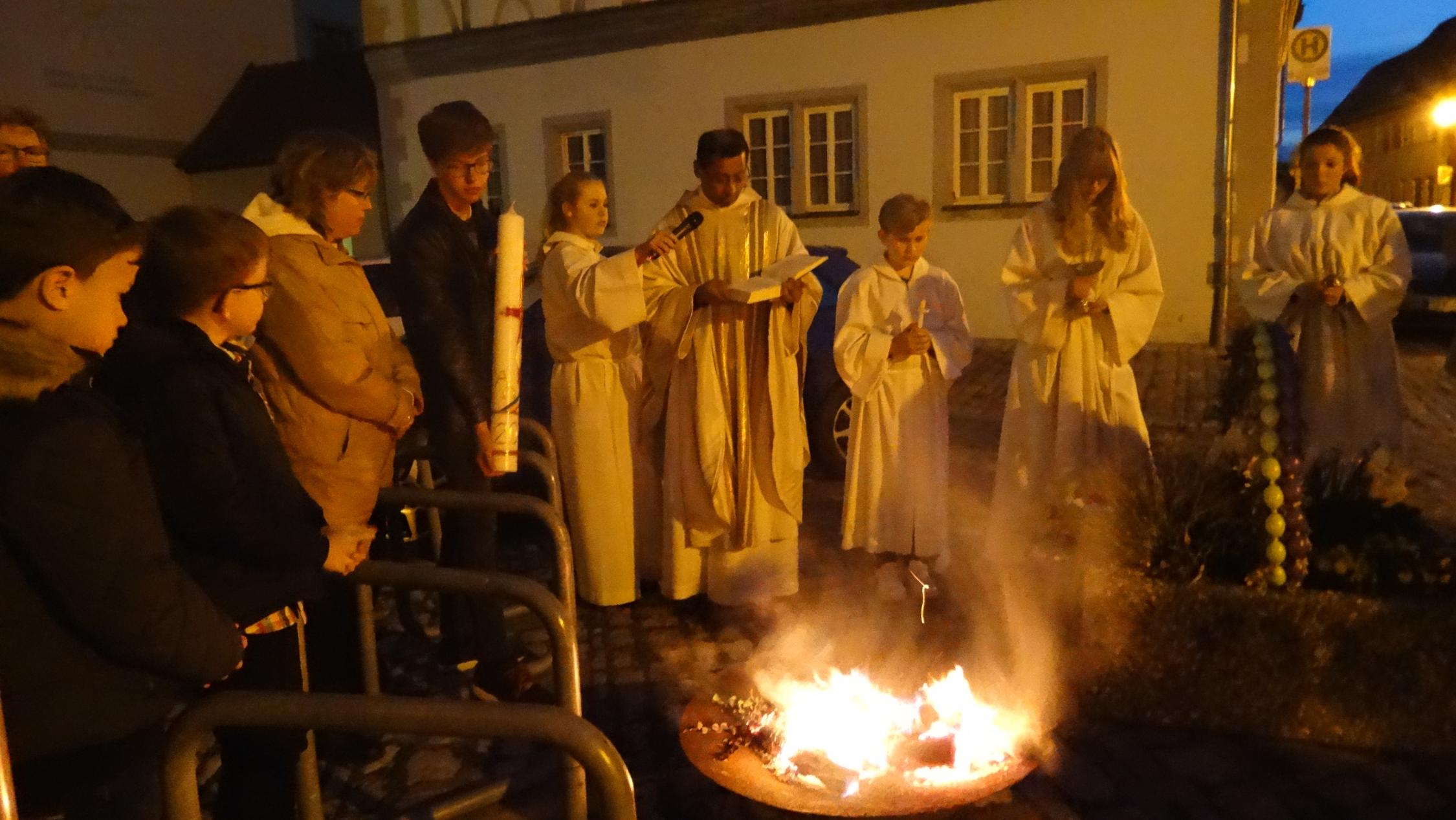 Frohe Ostern - JESUS LEBT