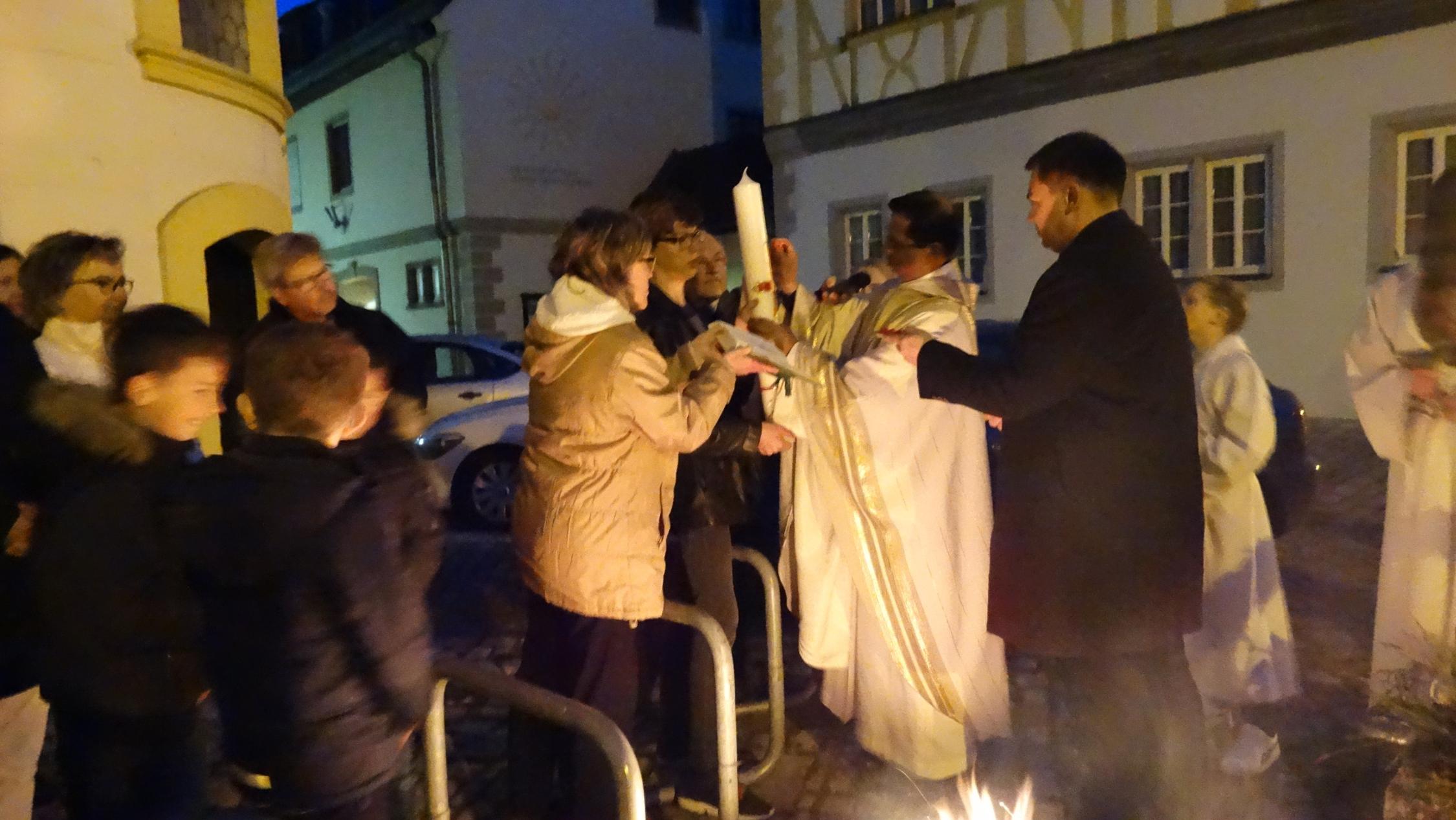 Frohe Ostern - JESUS LEBT