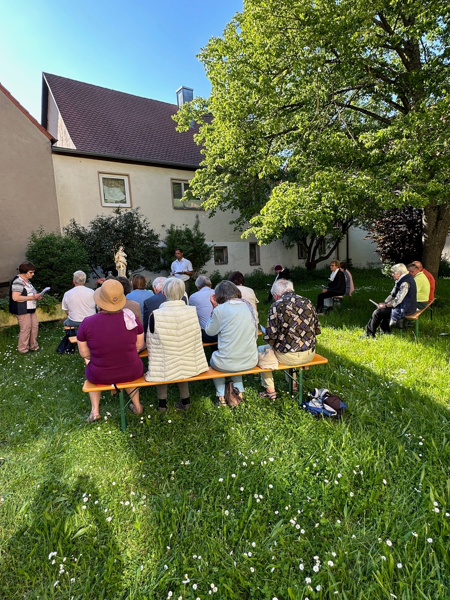 Maiandacht im Pfarrgarten Scheinfeld 2024