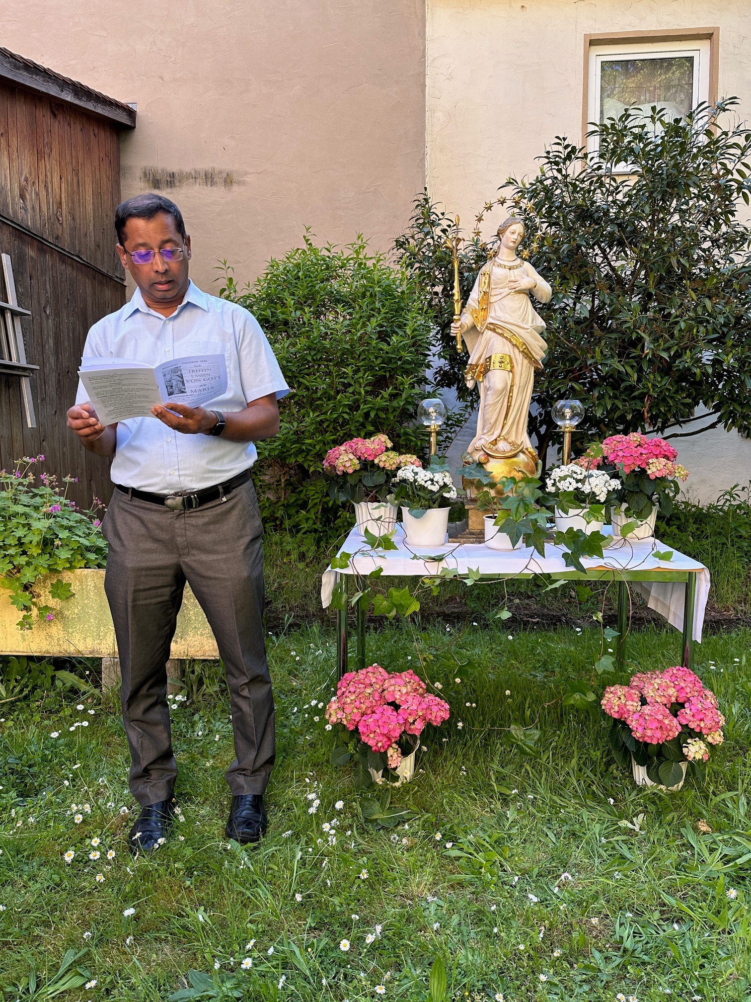Maiandacht im Pfarrgarten Scheinfeld 2024