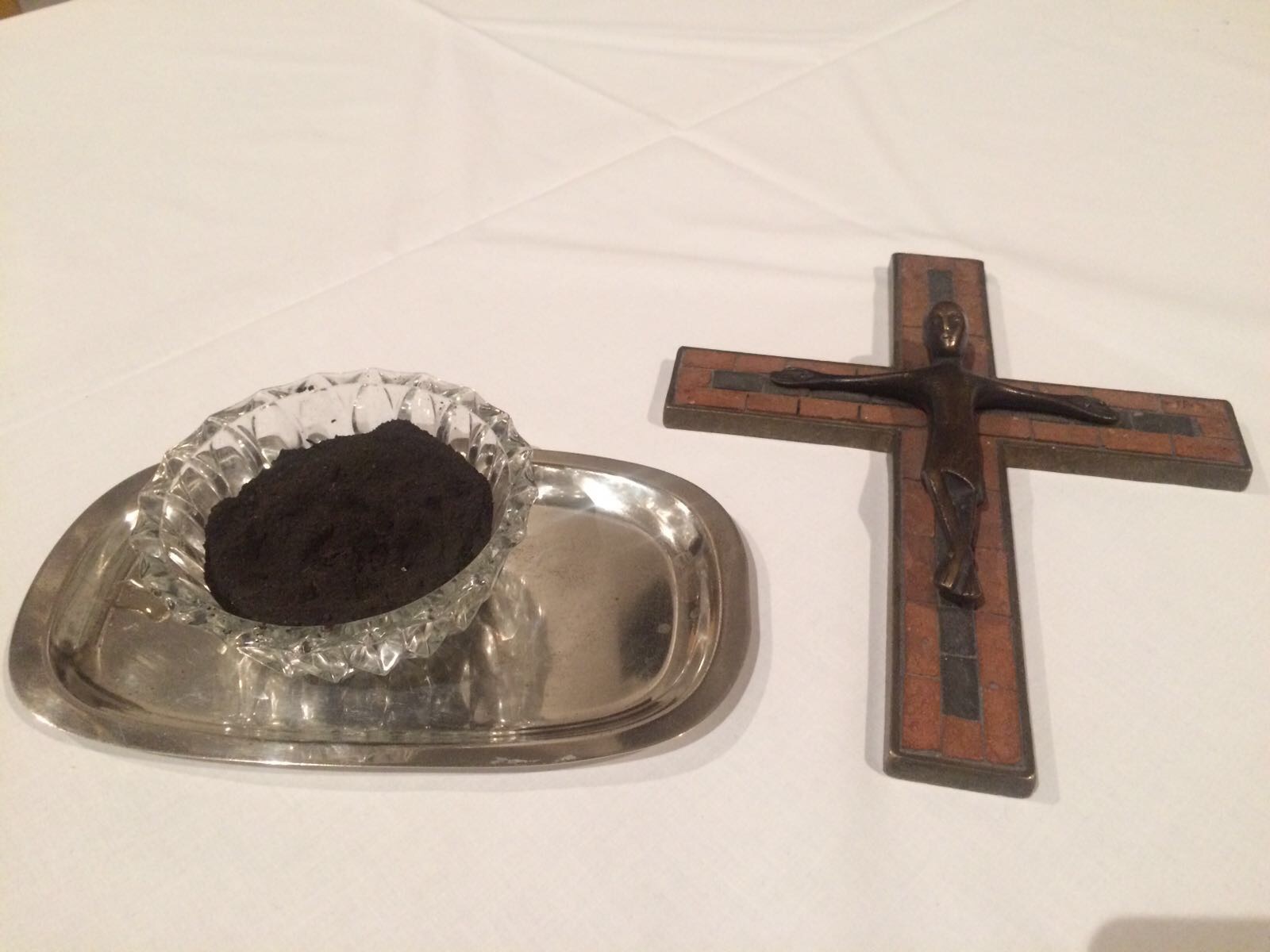 geweihte Asche für das Aschekreuz Aschermittwoch